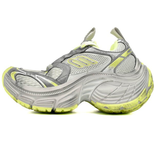 Balenciaga 10 XL White and Black 784342 W2MV2 9031