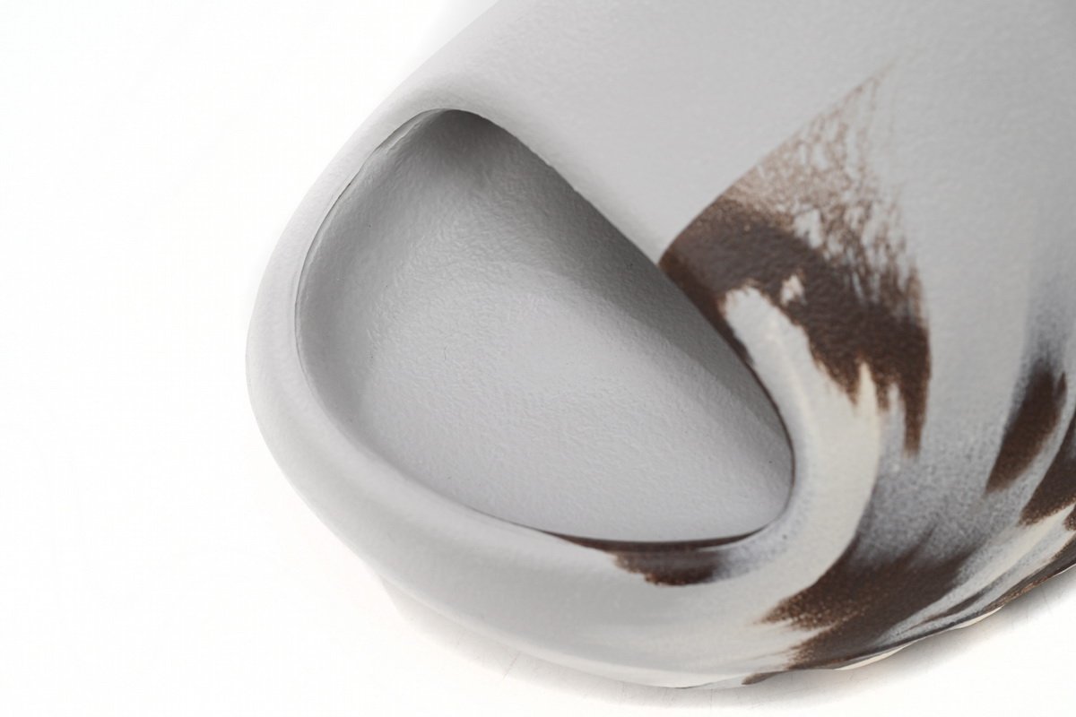 Yeezy Slide Enflame Oil Painting White Grey GZ5553 - Image 8