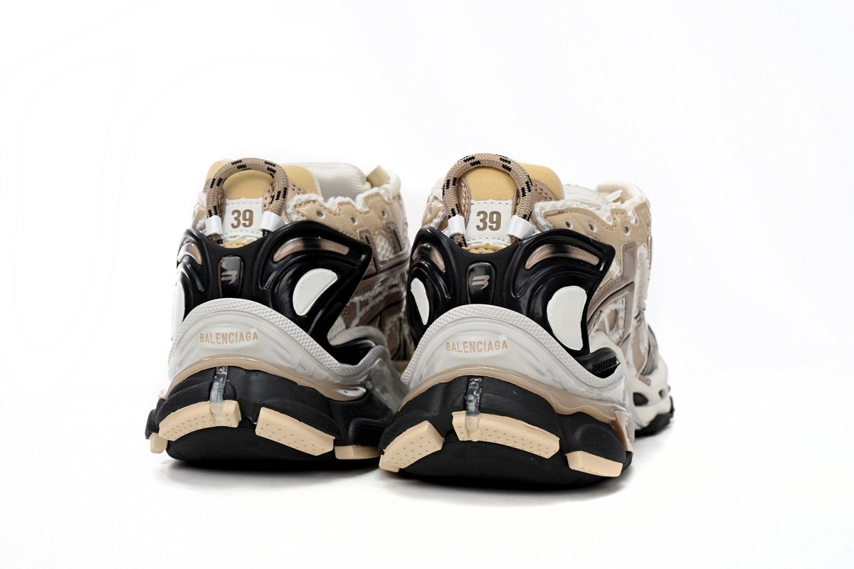 Balenciaga Runner Rice Pla Tinum  677403 W3RB3 9891 - Image 4