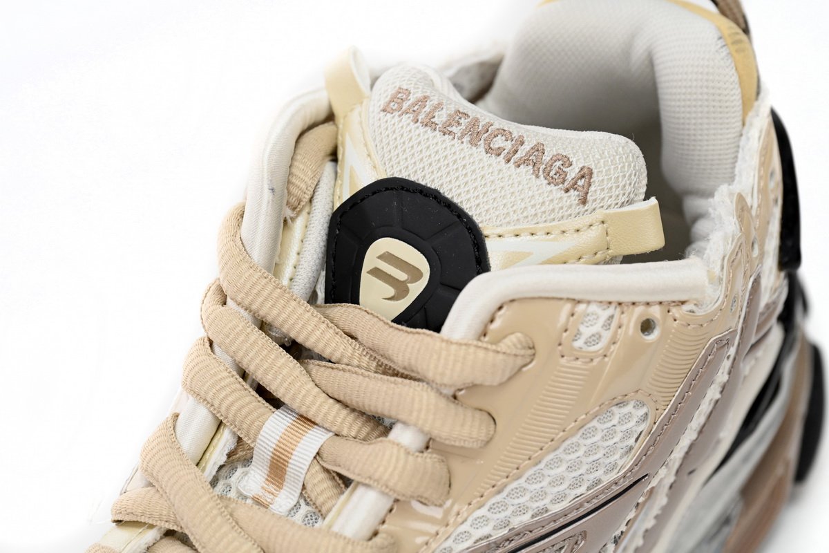 Balenciaga Runner Rice Pla Tinum  677403 W3RB3 9891 - Image 13