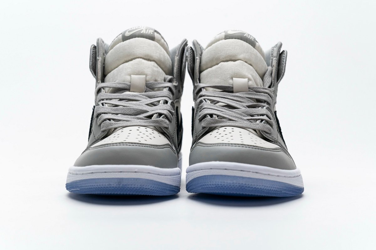 Dior x Air Jordan 1 High OG  CN8607-002 - Image 4