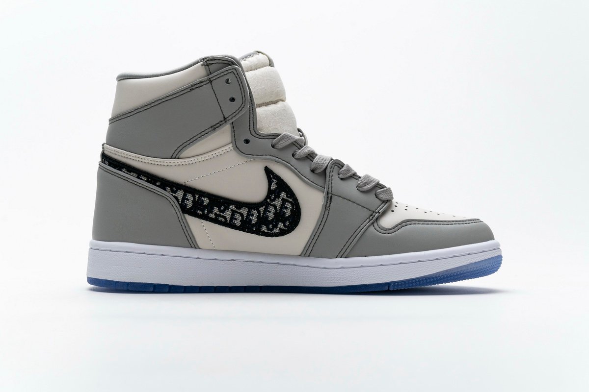 Dior x Air Jordan 1 High OG  CN8607-002 - Image 3