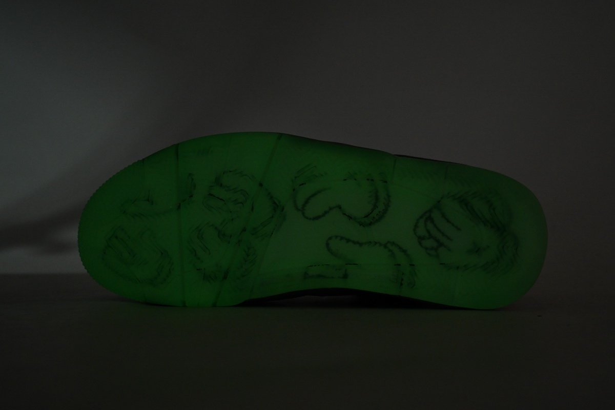 KAWS X Air Jordan 4 Retro 930155-003 - Image 5