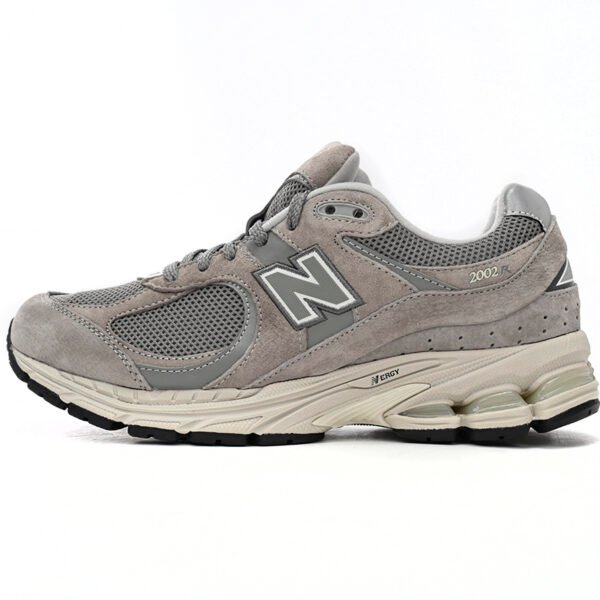 New Balance 2002R Light Gray M2002RC