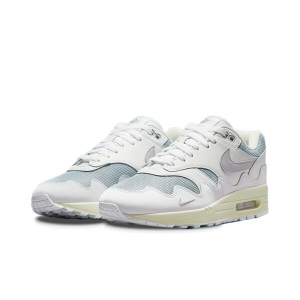 Patta x Nike Fake Air Max 1 white DQ0299-100