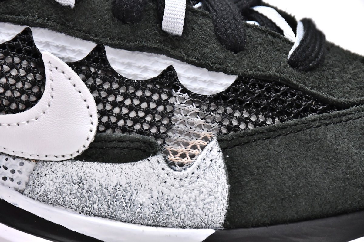 Sacai x Nike Pegasua Vaporfly Black White CV1363-001 - Image 9