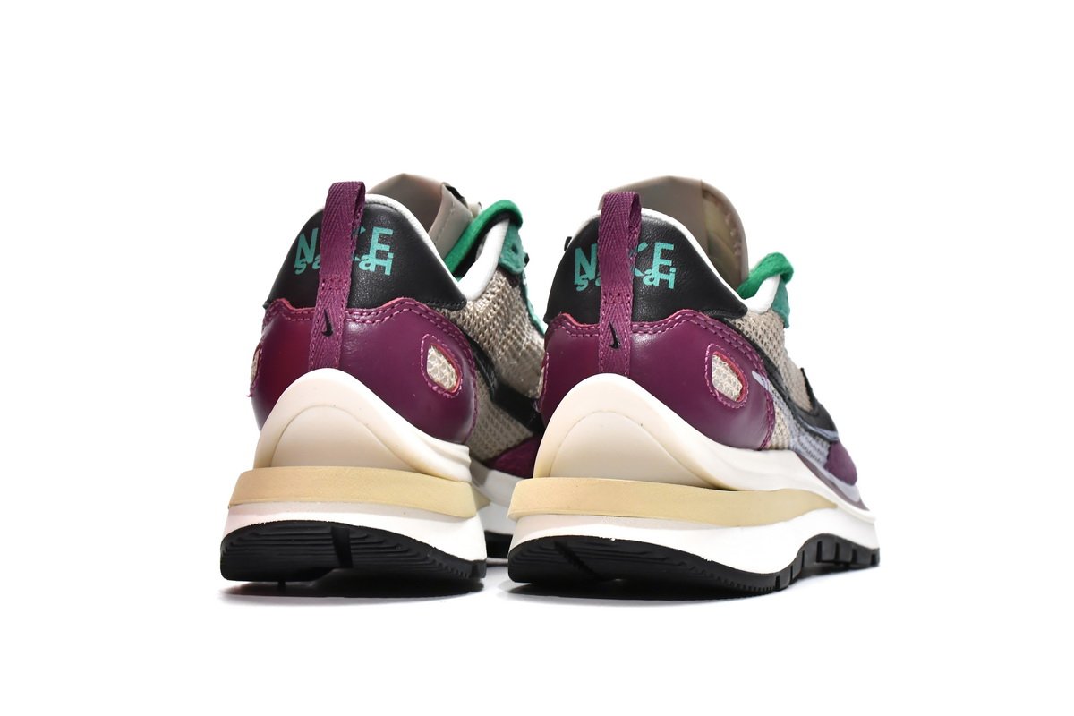 Sacai x Nike Pegasua Vaporfly String Black Villain Red DD3035-200 - Image 5