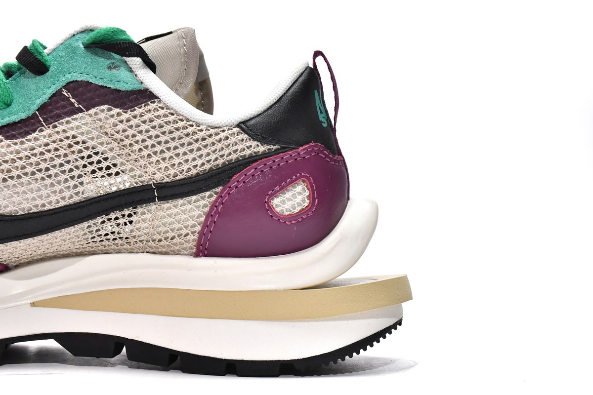 Sacai x Nike Pegasua Vaporfly String Black Villain Red DD3035-200 - Image 14