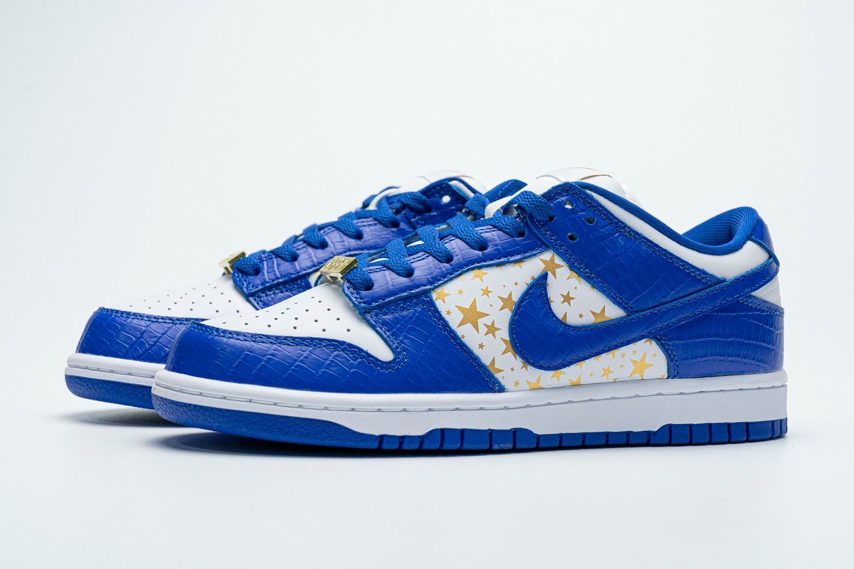 Supreme x Nike SB Dunk Low "Blue Stars” DH3228-100 - Image 5
