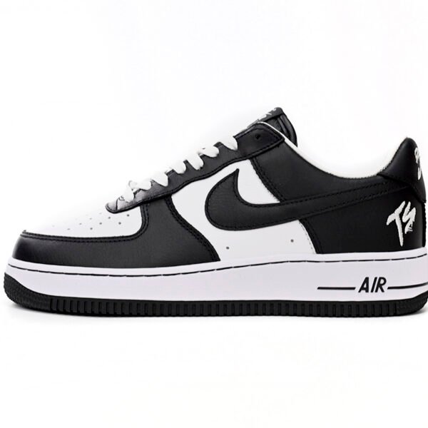 Terror Squad x Nike Air Force 1 Low Panda FJ5756-100